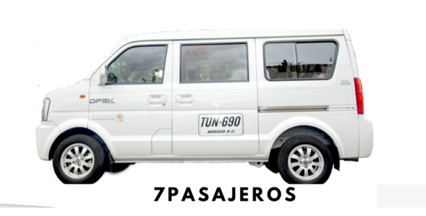 Vans de color blanco con capacidad de 7 pasajeros